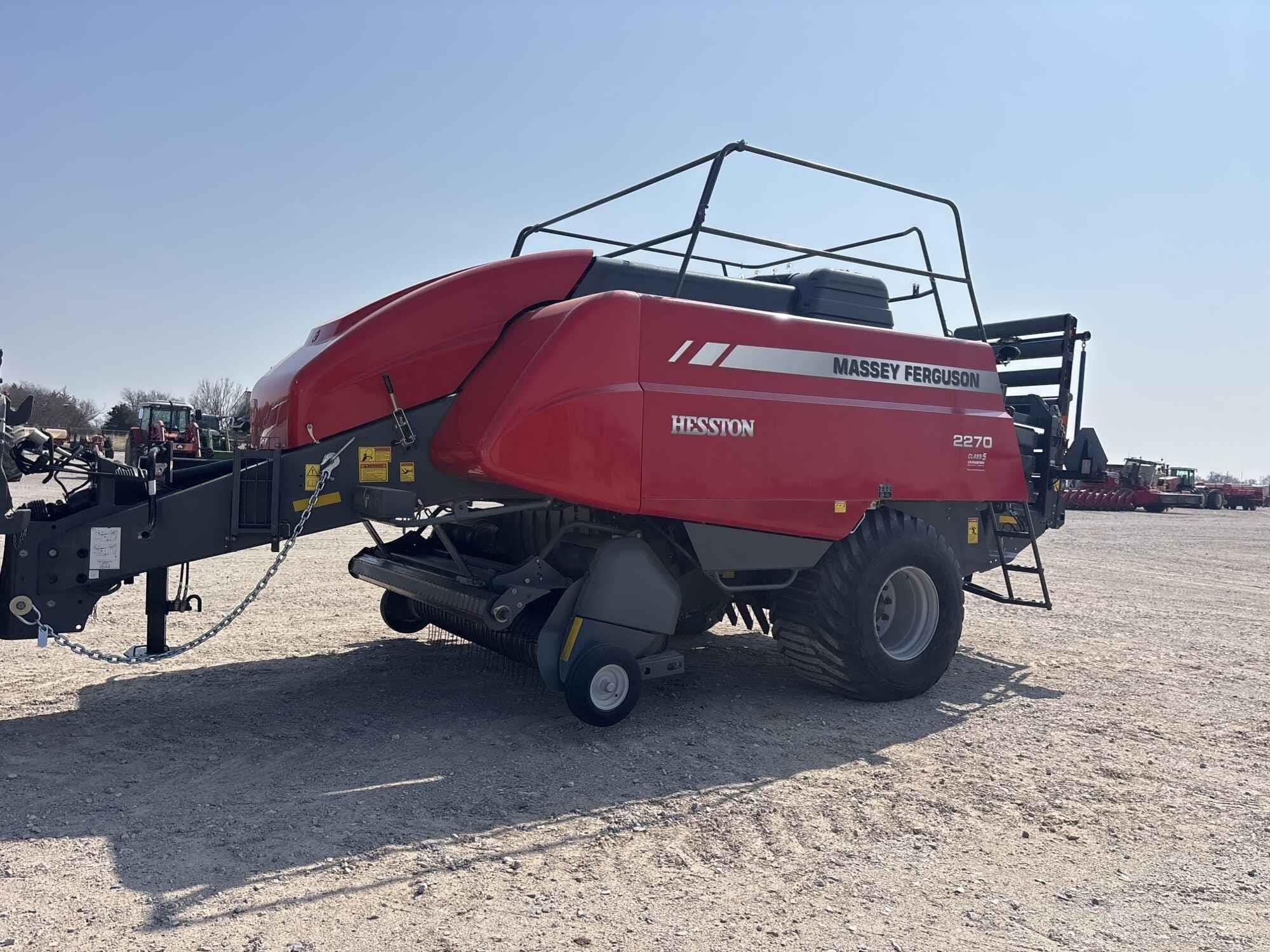 2020 Massey Ferguson 2270 Equipment Image0