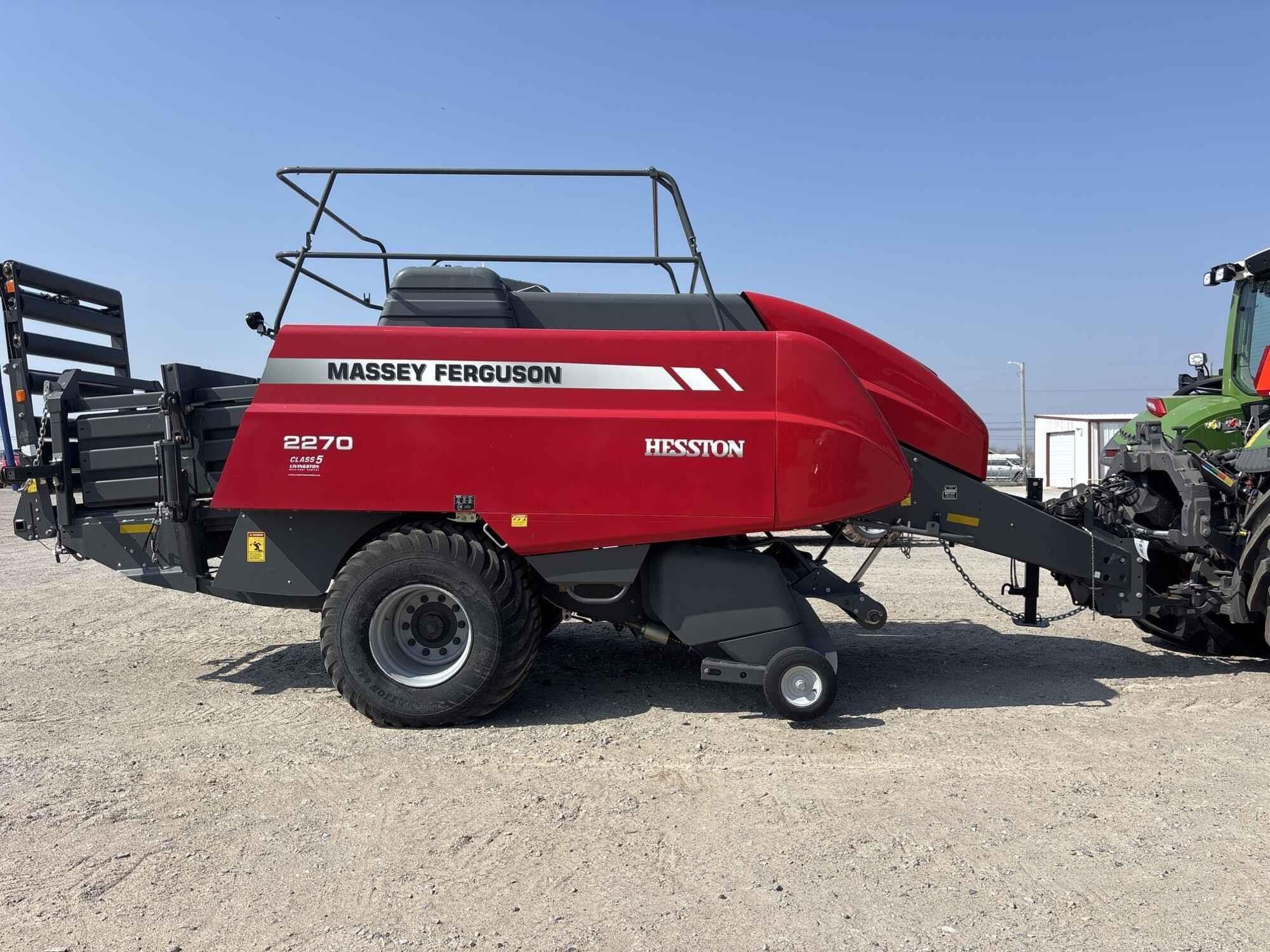 2020 Massey Ferguson 2270 Equipment Image0