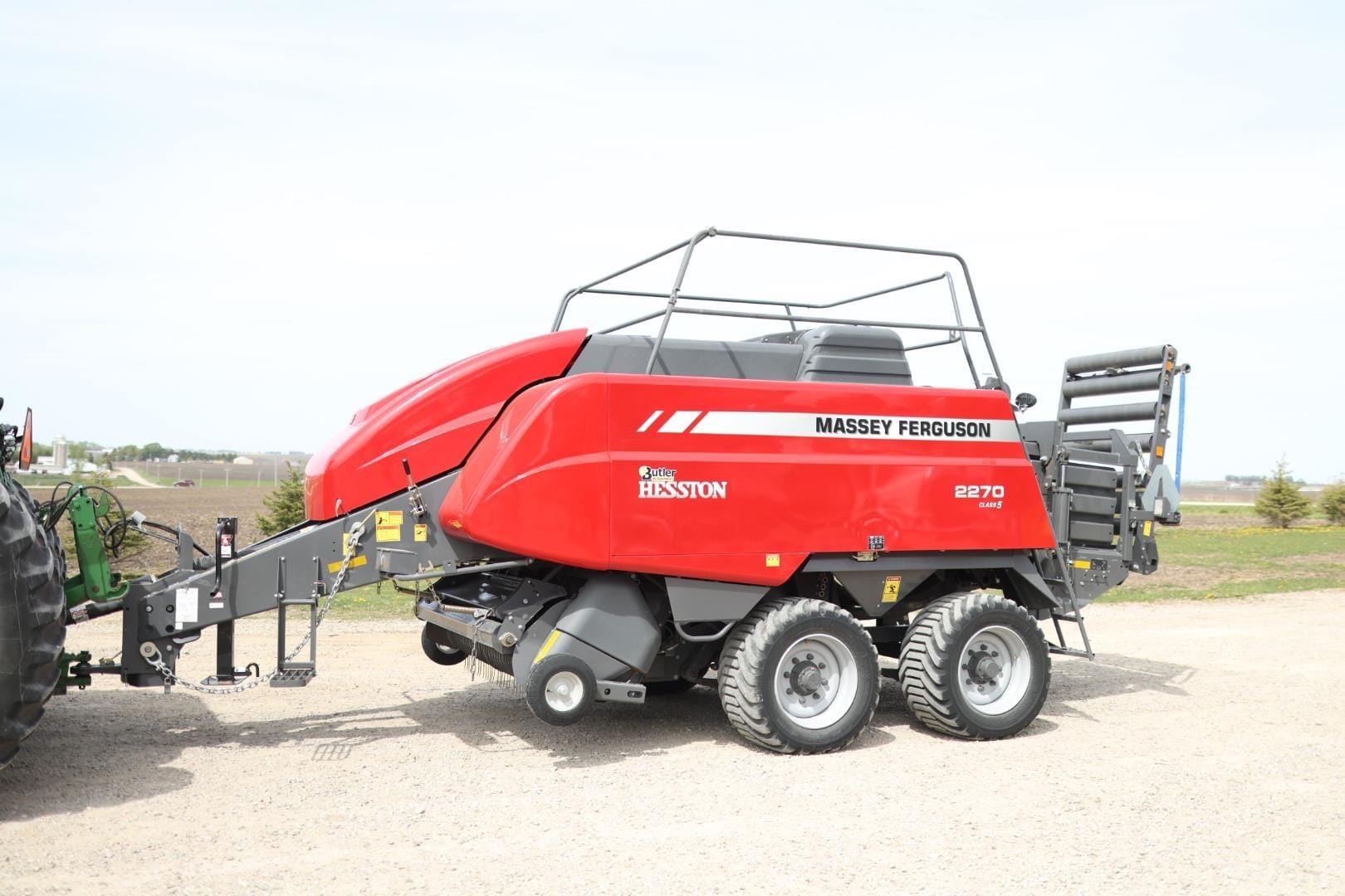 2020 Massey Ferguson 2270 Equipment Image0