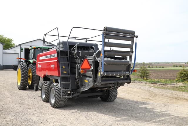 Image of Massey Ferguson 2270 equipment image 4