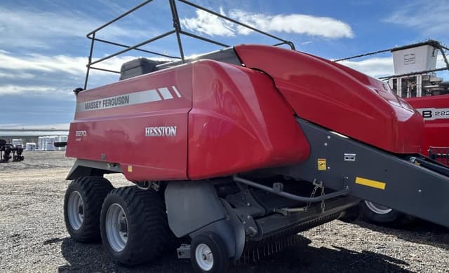 Image of Massey Ferguson 2270 equipment image 2