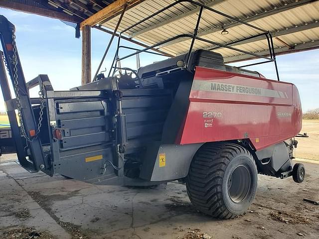 Image of Massey Ferguson 2270 equipment image 2