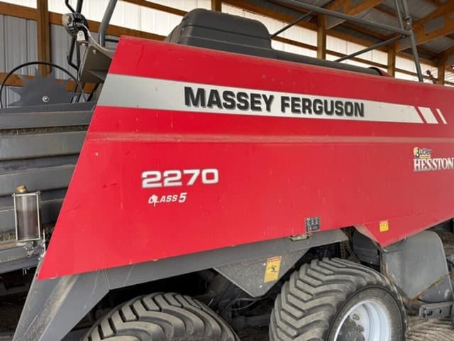 Image of Massey Ferguson 2270 equipment image 3