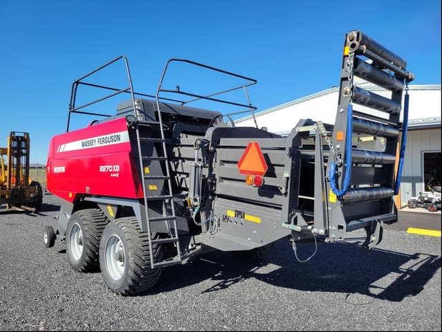 Image of Massey Ferguson 2270XD equipment image 1