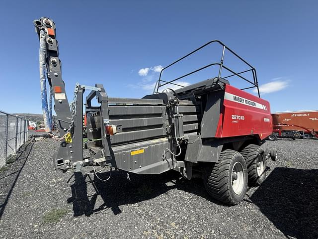 Image of Massey Ferguson 2270XD equipment image 3