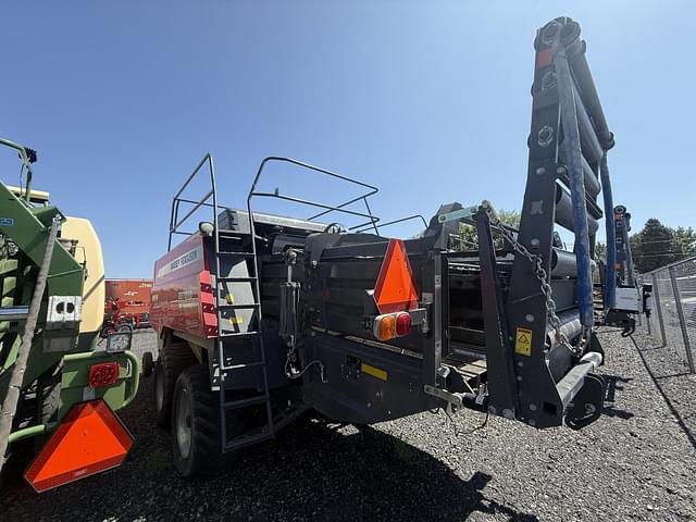 Image of Massey Ferguson 2270XD equipment image 2