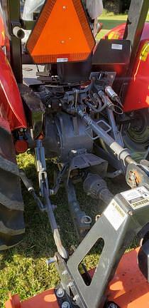 Image of Massey Ferguson 2604H equipment image 2