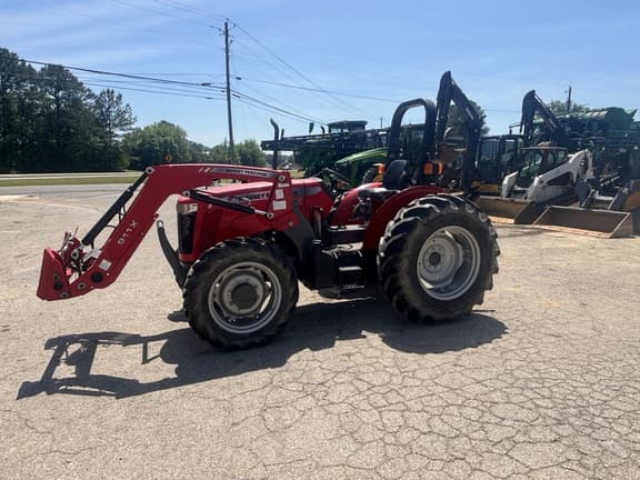 Image of Massey Ferguson 2605H equipment image 1