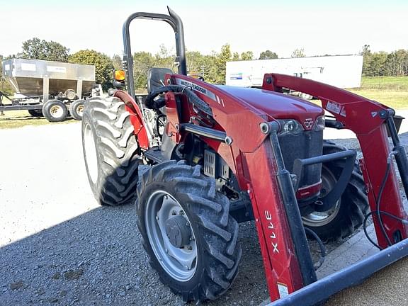 Image of Massey Ferguson 2607H Primary image