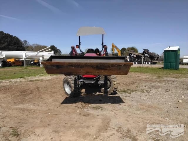 Image of Massey Ferguson 2760E equipment image 2