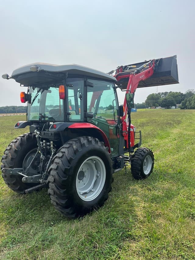 Image of Massey Ferguson 2860M equipment image 2