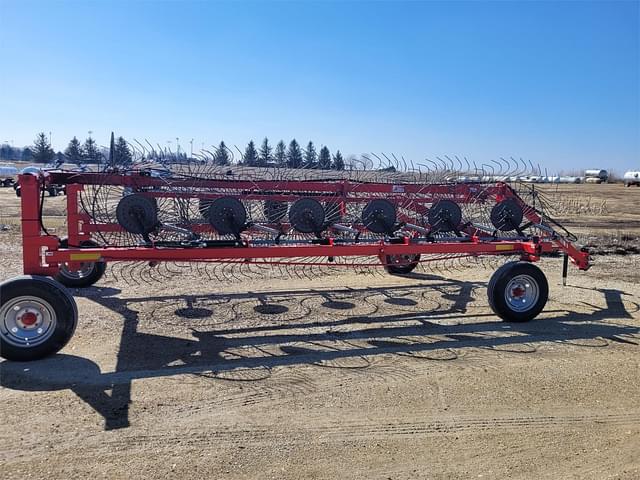 Image of Massey Ferguson 3983 equipment image 4