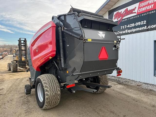 Image of Massey Ferguson RB4180V equipment image 2