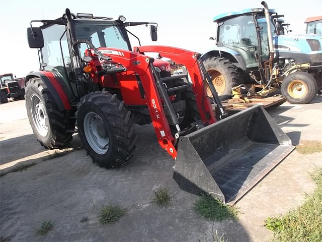 Image of Massey Ferguson 4707 equipment image 2