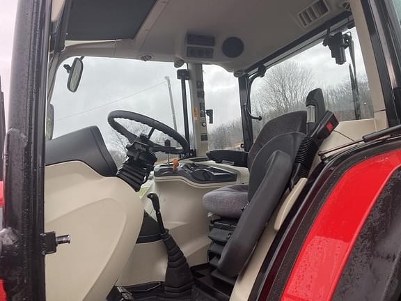 Image of Massey Ferguson 4707 equipment image 1