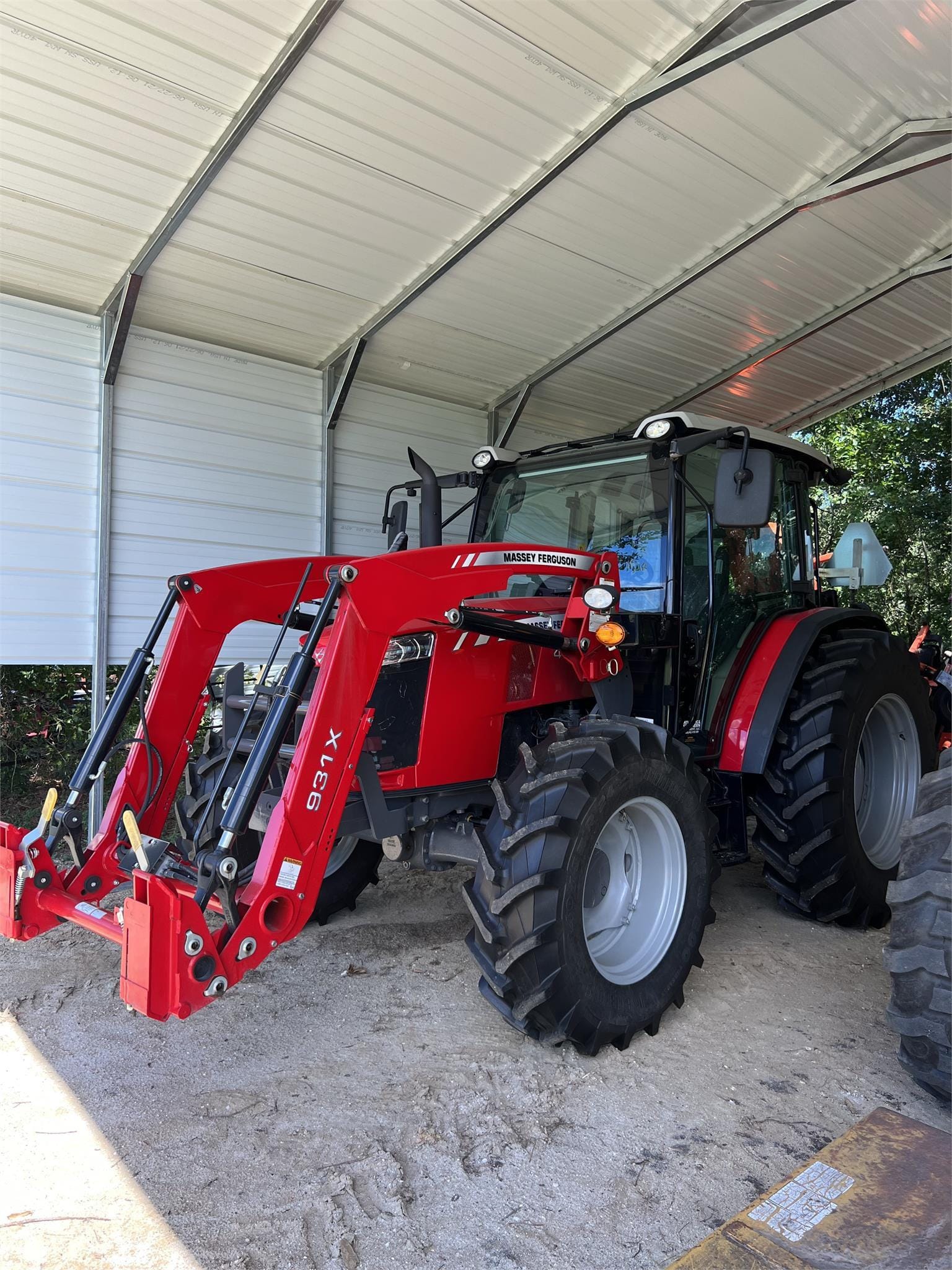 Main image Massey Ferguson 4710