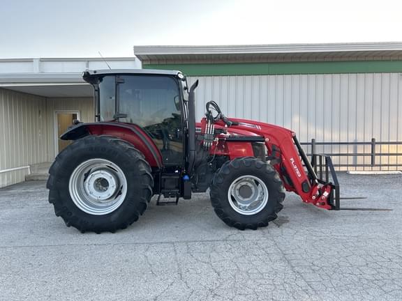 Image of Massey Ferguson 5710 equipment image 3