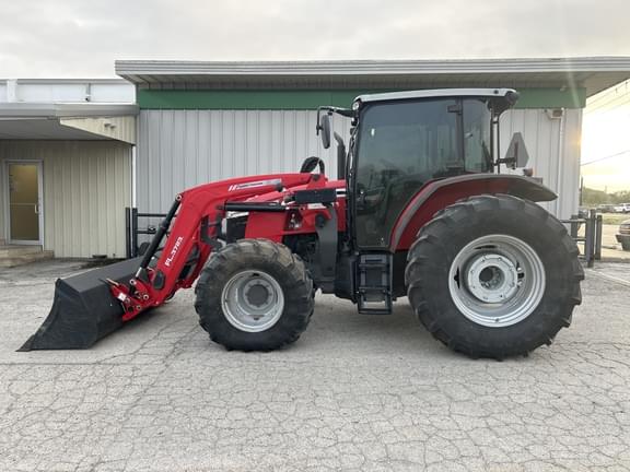 Image of Massey Ferguson 5711 Primary image