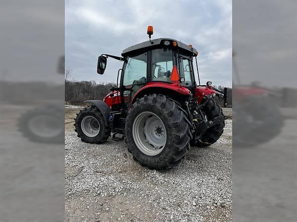 Image of Massey Ferguson 5711S Primary image