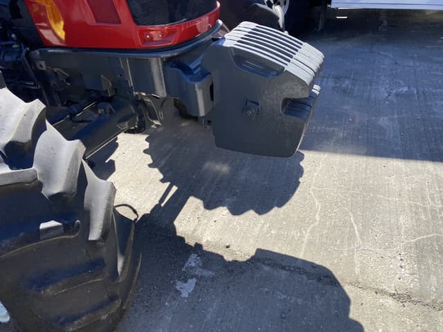 Image of Massey Ferguson 5712S equipment image 4