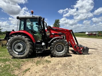 Main image Massey Ferguson 5713S