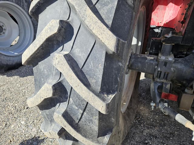 Image of Massey Ferguson 6713 equipment image 3