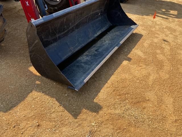 Image of Massey Ferguson 6713 equipment image 4