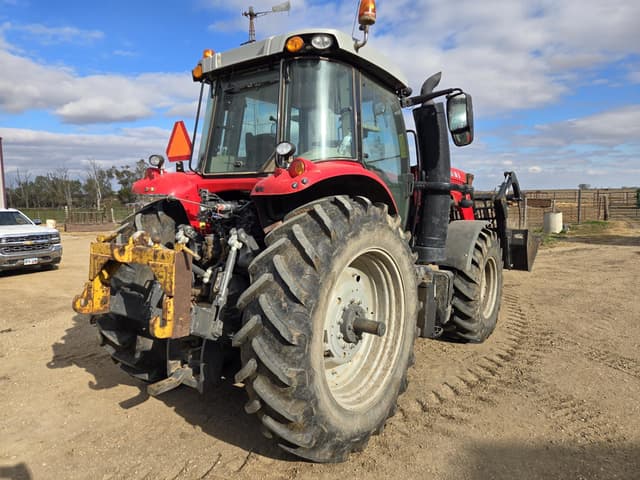 Image of Massey Ferguson 7715S equipment image 2