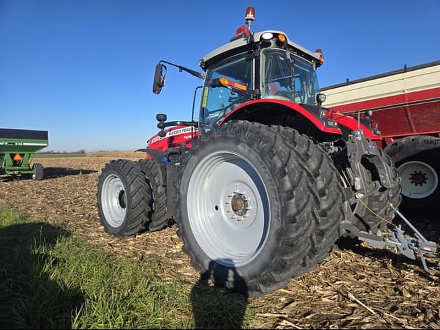 Image of Massey Ferguson 8735S equipment image 1