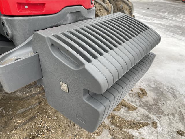 Image of Massey Ferguson 8737S equipment image 3