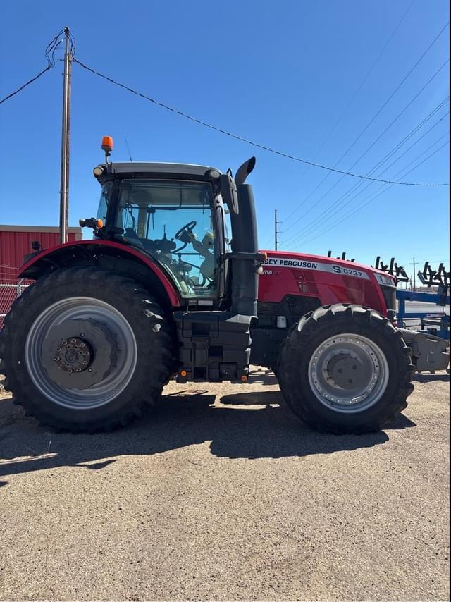 Image of Massey Ferguson 8737S equipment image 1