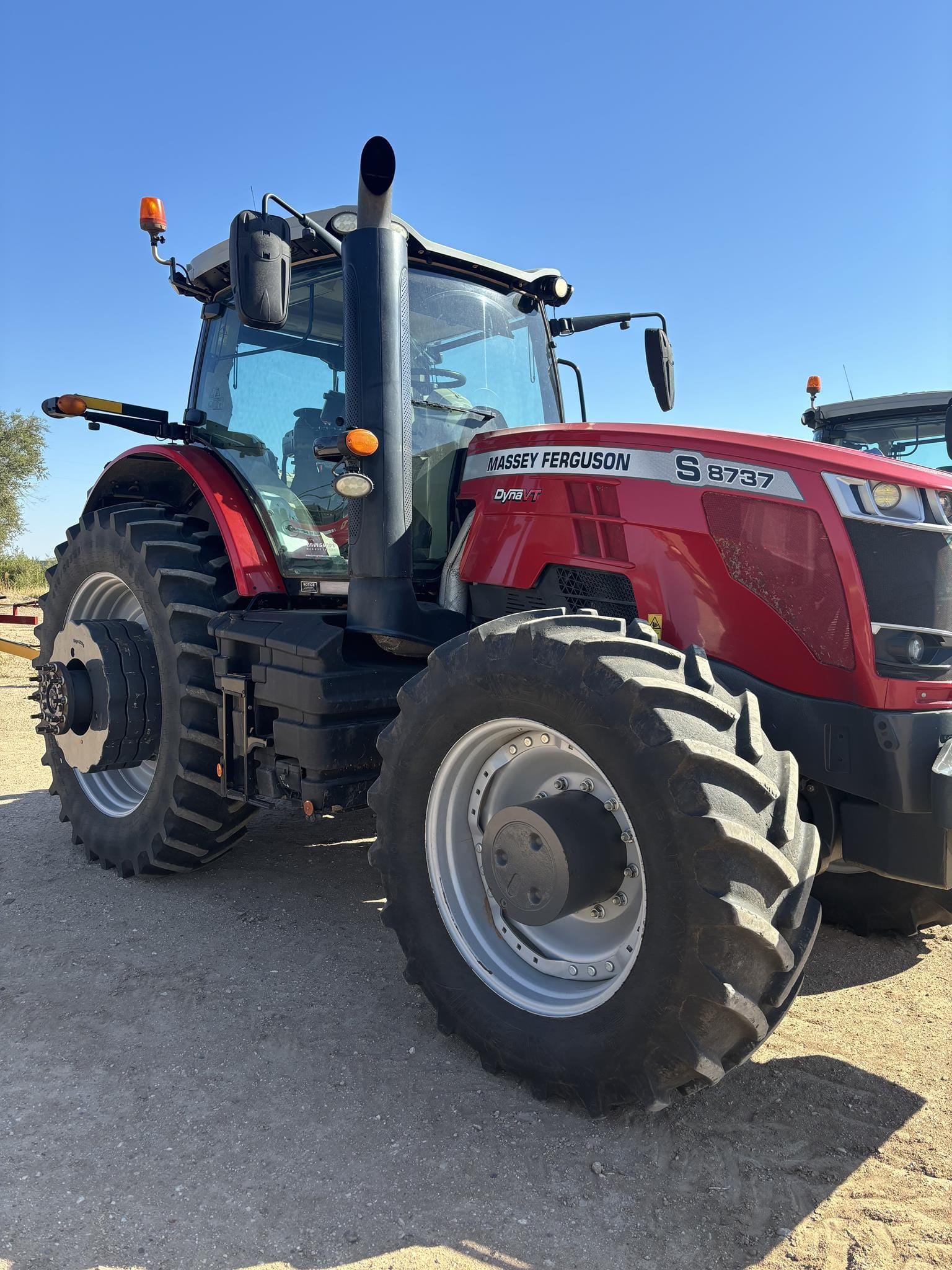 2020 Massey Ferguson 8737S Equipment Image0