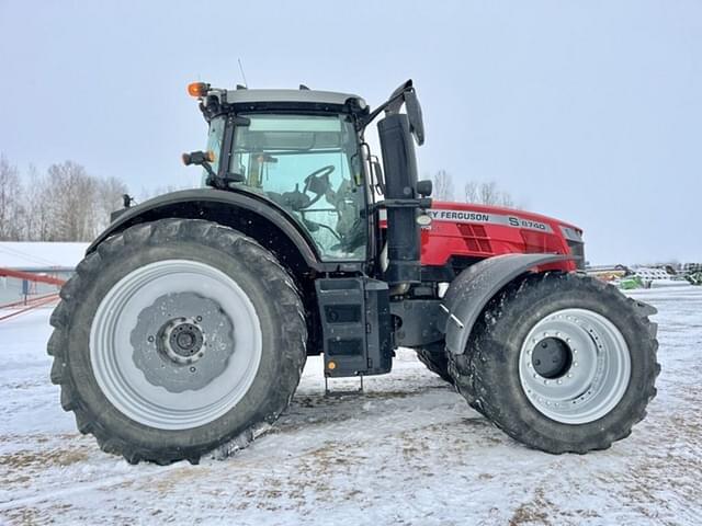 Image of Massey Ferguson 8740S equipment image 3