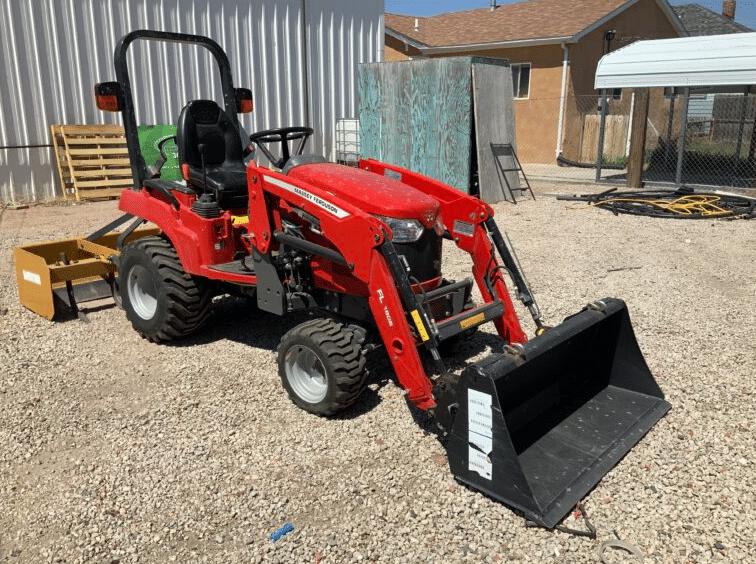 Main image Massey Ferguson GC1723