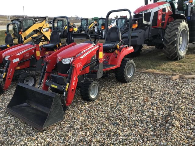 Image of Massey Ferguson GC1723E equipment image 1