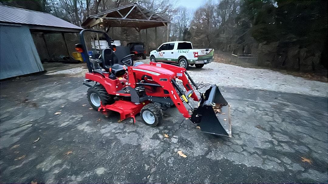 Image of Massey Ferguson GC1723E Primary image