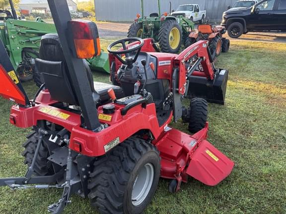Image of Massey Ferguson GC1723E equipment image 3