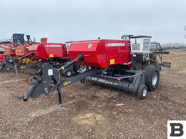 Image of Massey Ferguson 1844S equipment image 1