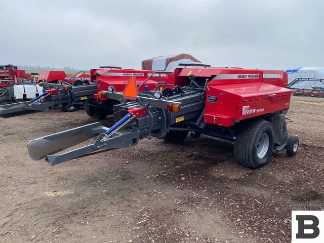 Image of Massey Ferguson 1844S equipment image 4