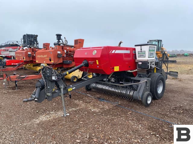 Image of Massey Ferguson 1844S equipment image 1