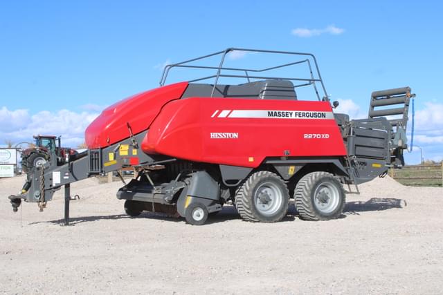 Image of Massey Ferguson 2270XD equipment image 2