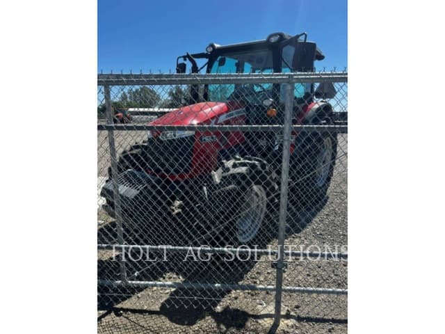 Image of Massey Ferguson 5711 equipment image 4