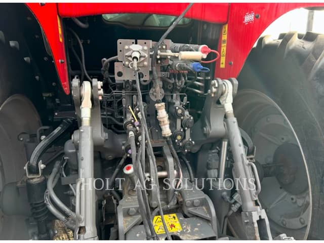 Image of Massey Ferguson 7726S equipment image 4