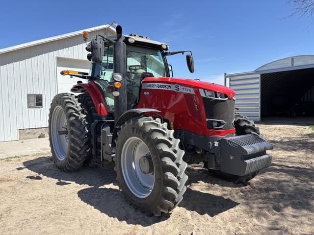 Image of Massey Ferguson 7726S equipment image 3
