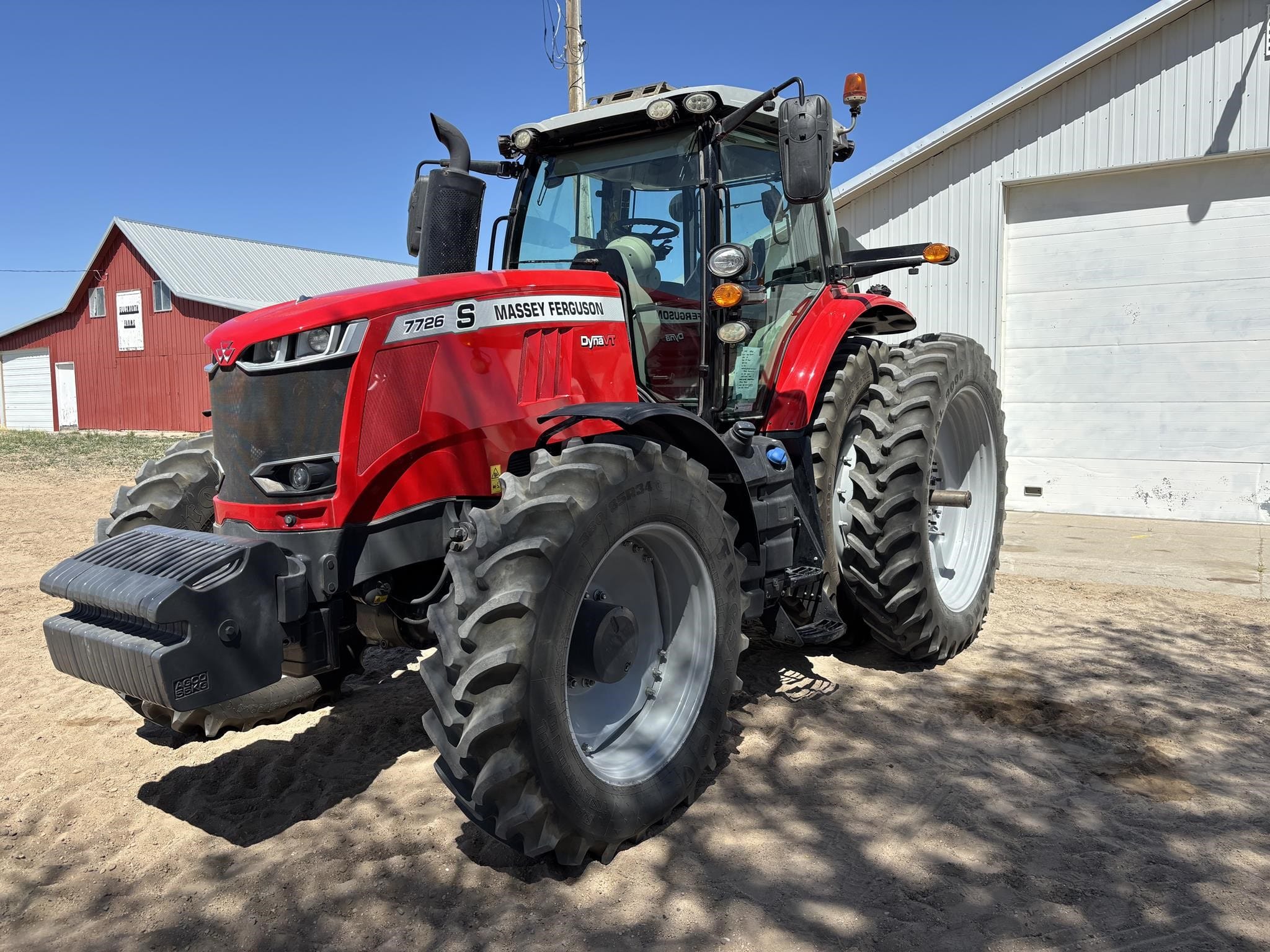 2020 Massey Ferguson 7726S Equipment Image0