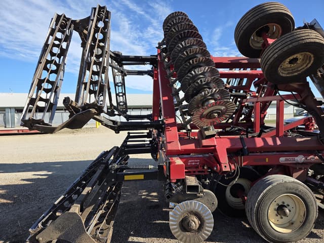 Image of McFarlane 5127 Incite equipment image 1