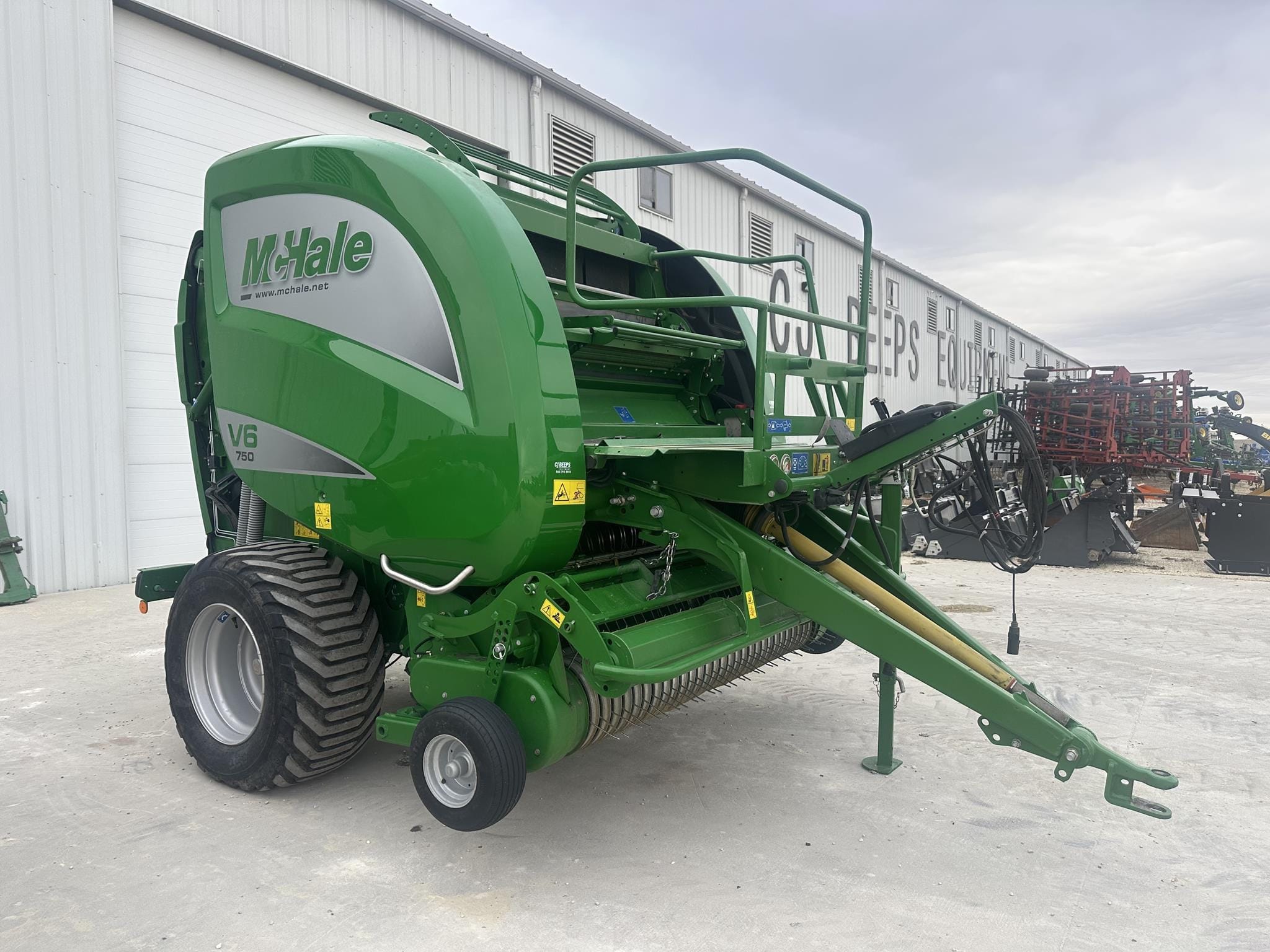 Main image McHale V6 750