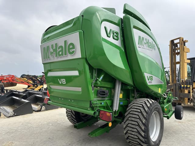 Image of McHale V8 950 equipment image 2