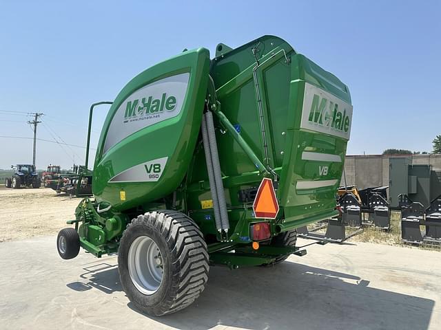 Image of McHale V8 950 equipment image 3