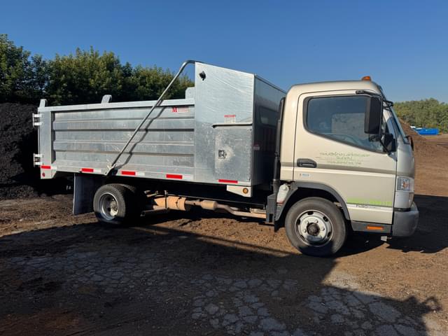Image of Mitsubishi Fuso equipment image 3
